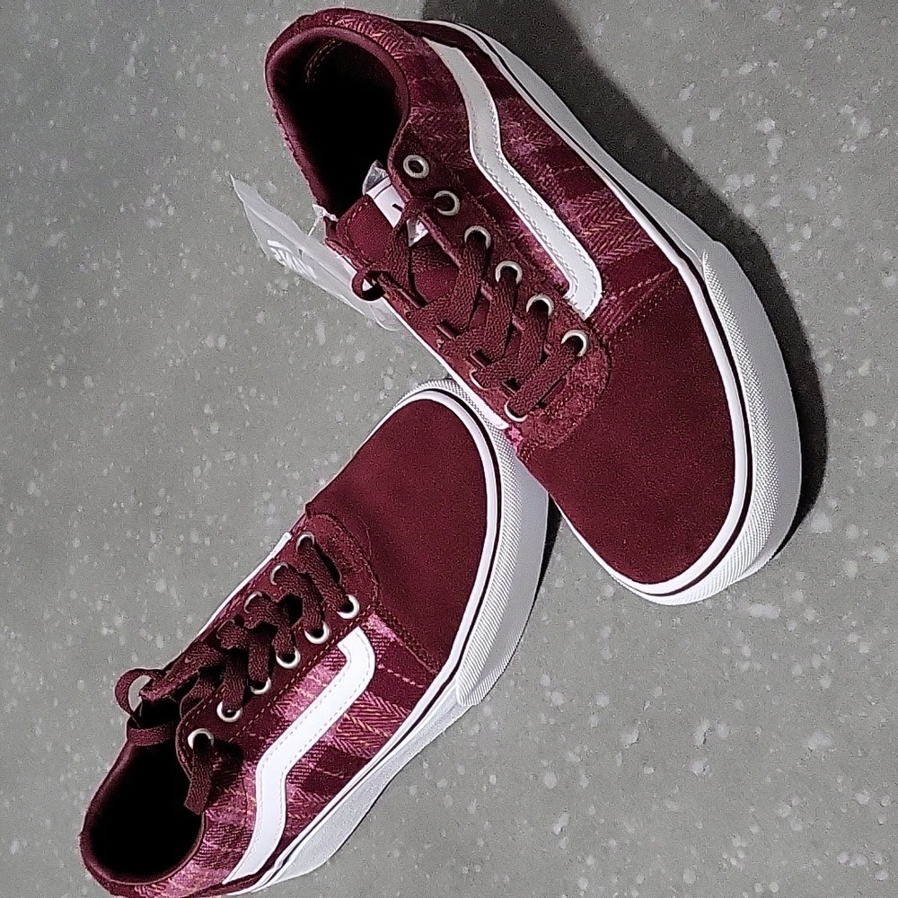 NEW unisex vans